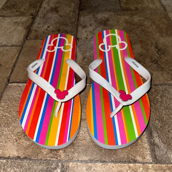 Disney Size 10 - Picture 4 of 7